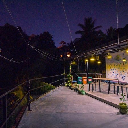 Jay'S Bunks-Kandy Hostel (Adults Only) Exteriör bild