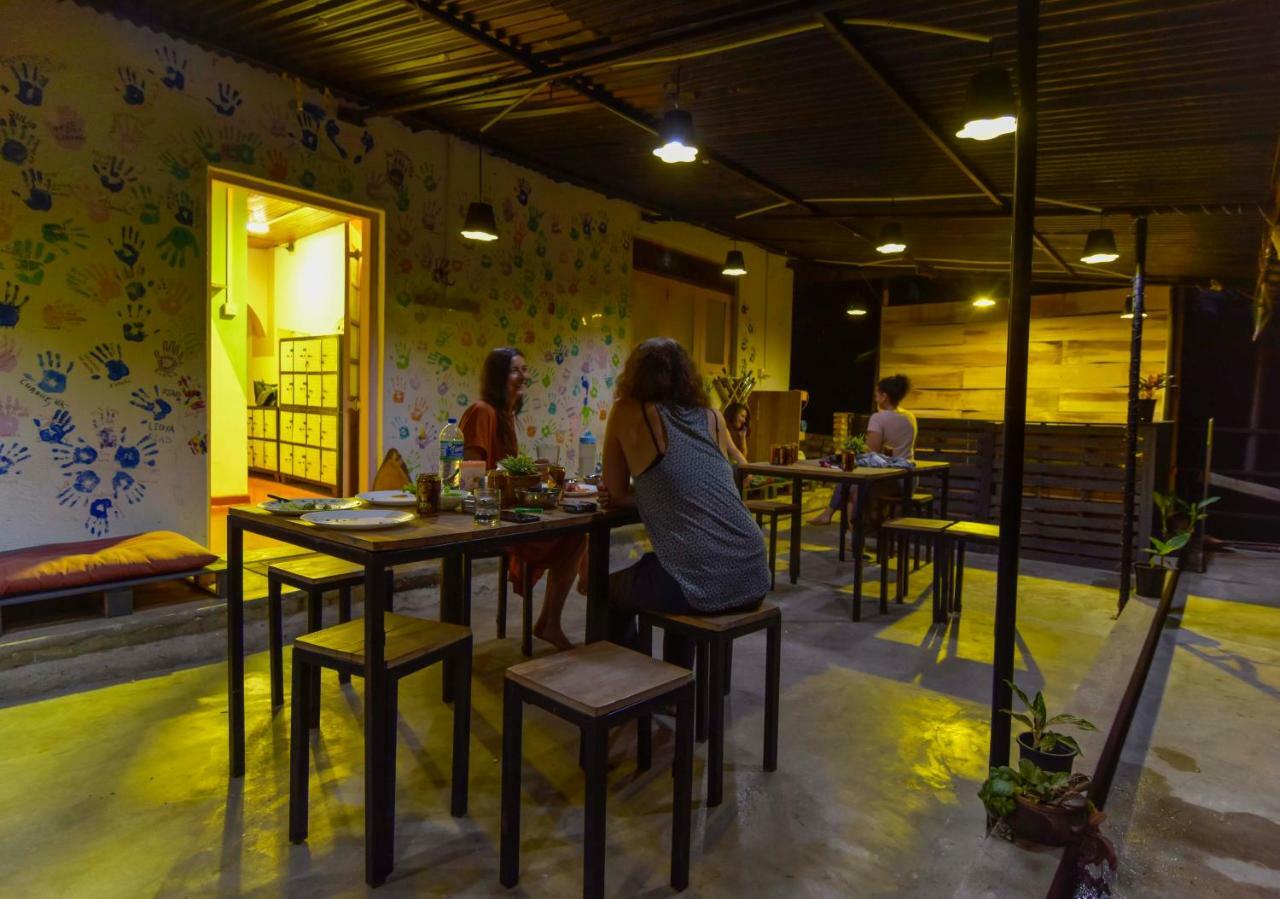 Jay'S Bunks-Kandy Hostel (Adults Only) Exteriör bild