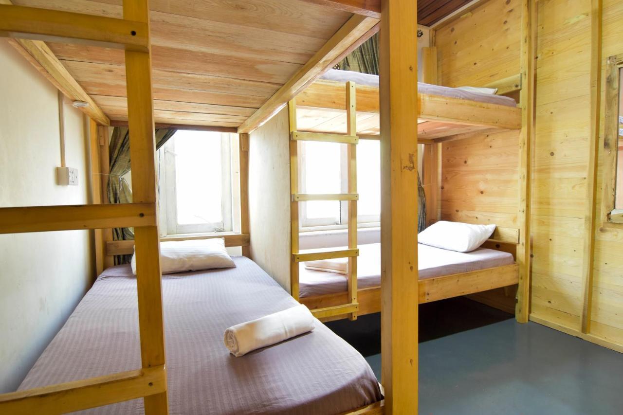 Jay'S Bunks-Kandy Hostel (Adults Only) Exteriör bild
